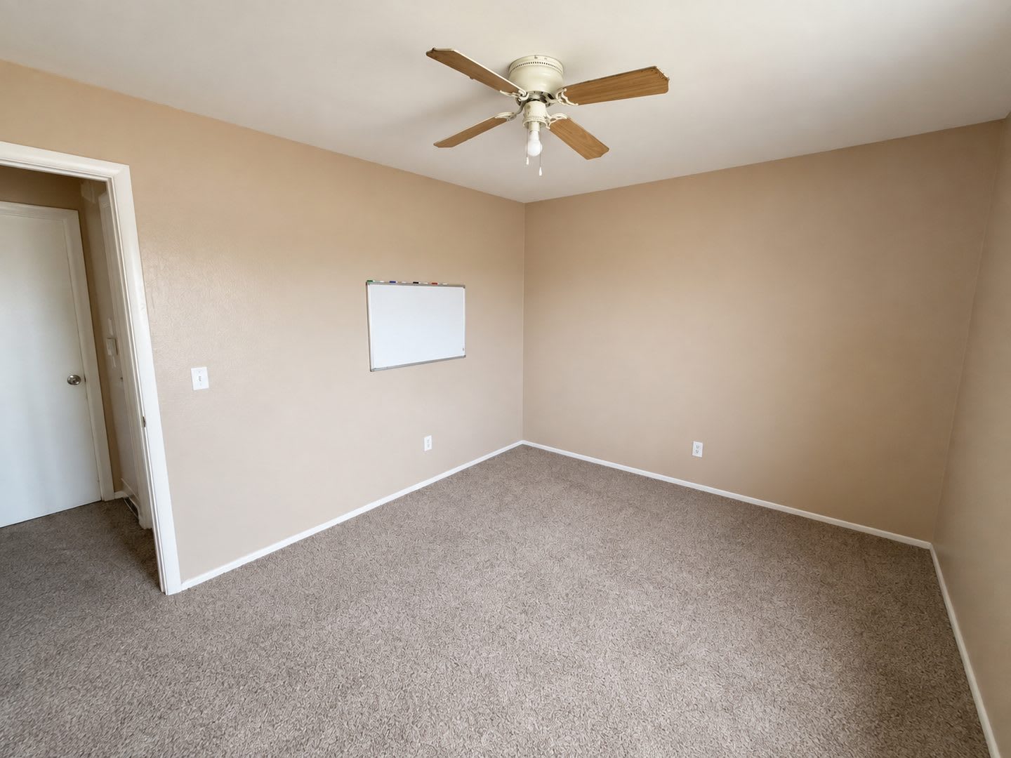 811 S 75 E – photo 4