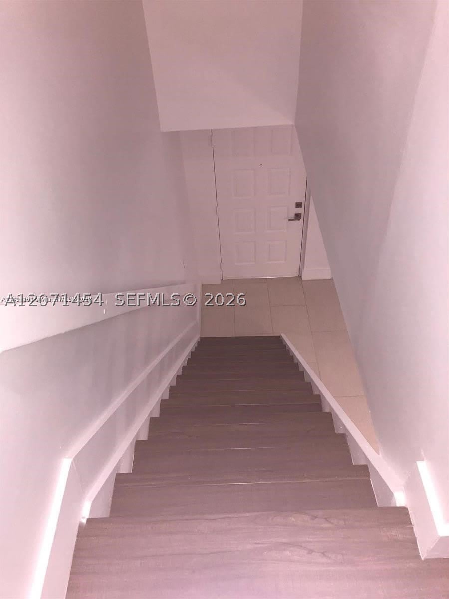 8670 NW 6th Ln – photo 5