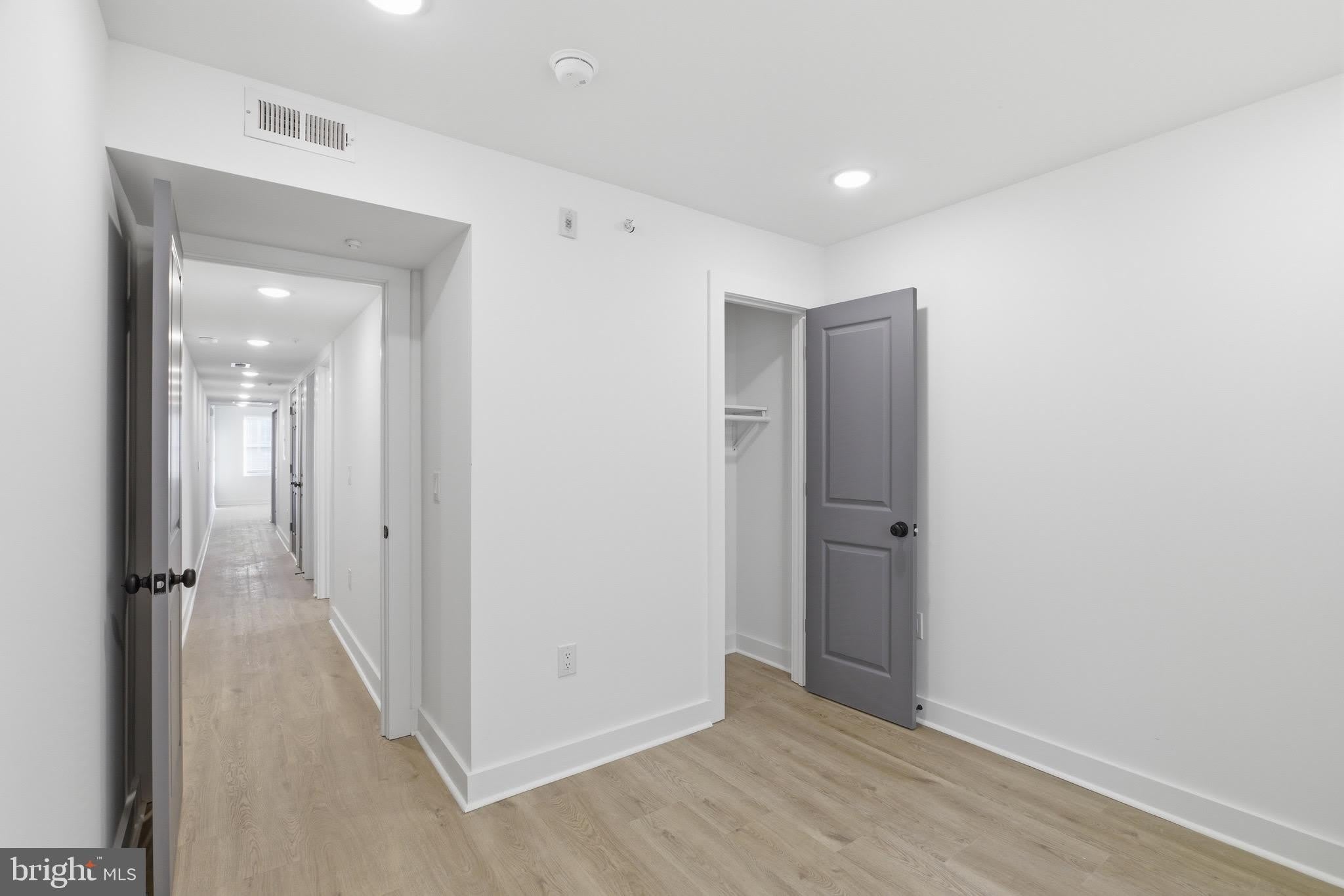 630 W CUMBERLAND Street – photo 5