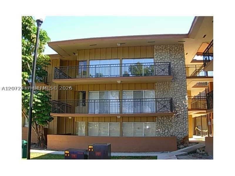 4850 SW 63rd Ter – photo 1