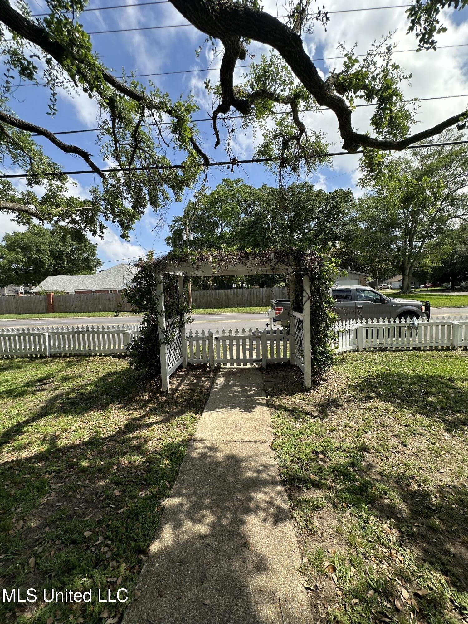 4215 Ingalls Avenue – photo 3