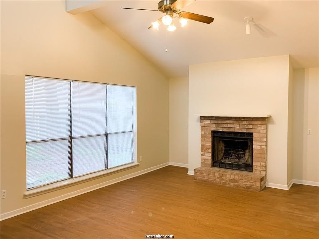 814 Camellia Court – photo 3