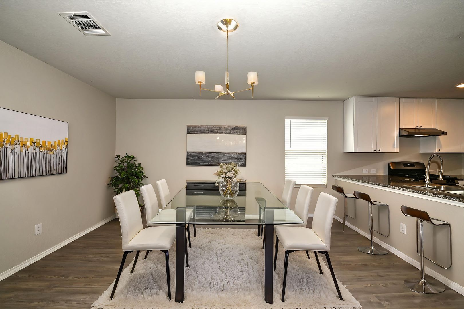 GREAT SINGLE STORY 3 BEDROOM – photo 5