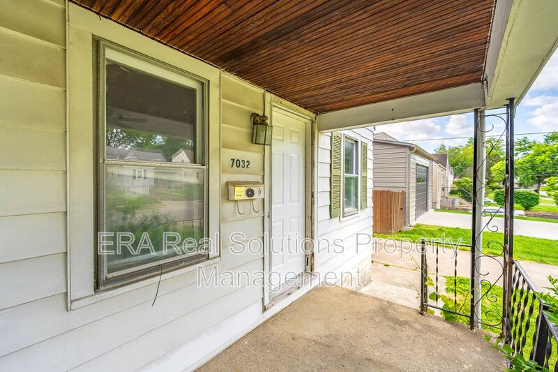 7032 La Boiteaux Ave. – photo 4