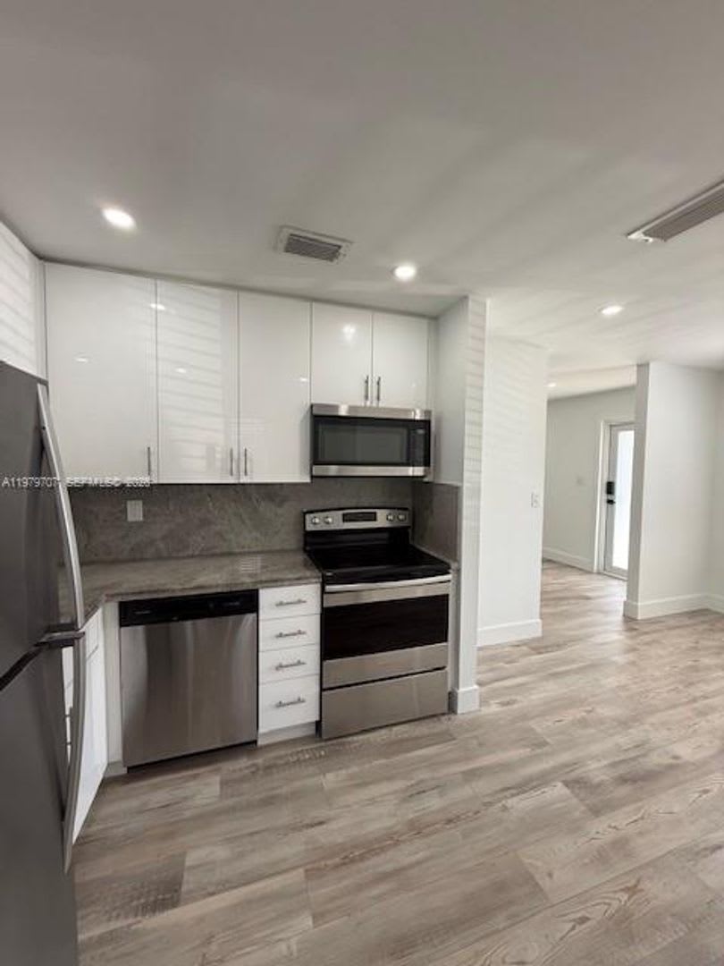 3609 SW 27th Street 0, Miami, FL 33133 – photo 4
