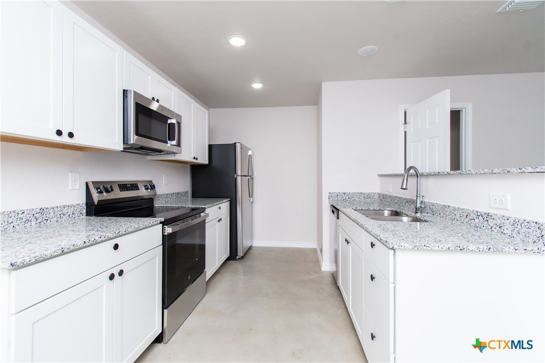802 White Meadow Ln. – photo 5