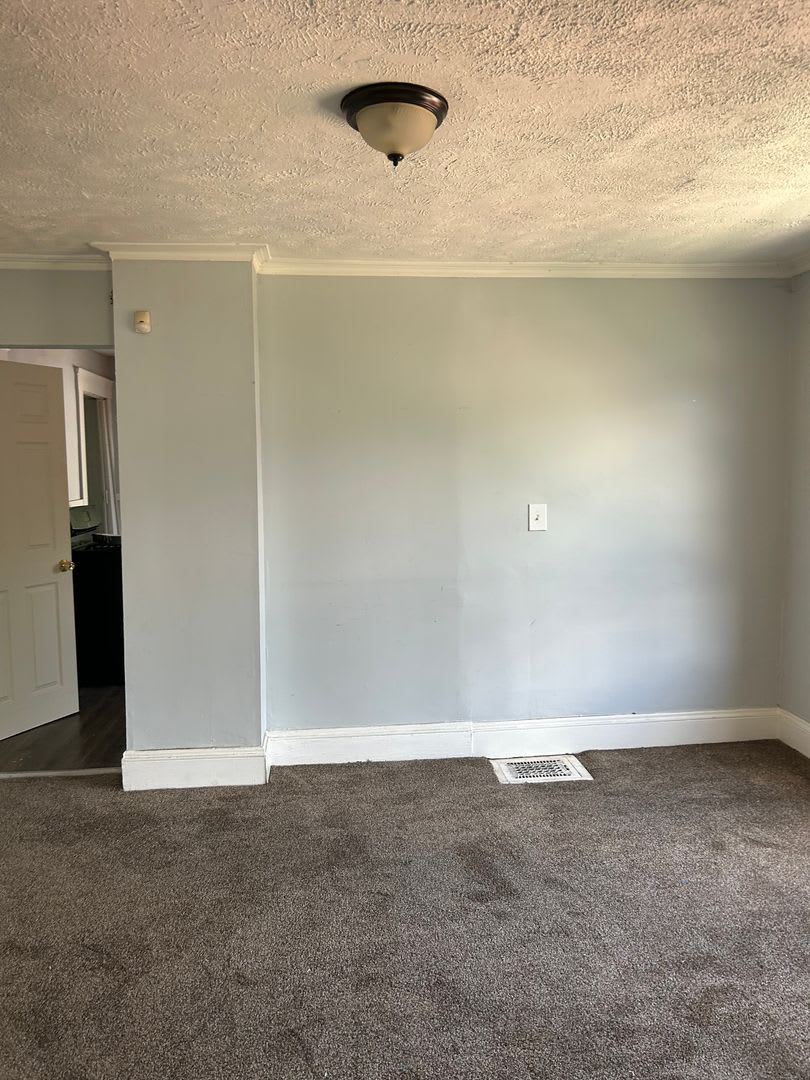 9505 Sladden Ave – photo 4