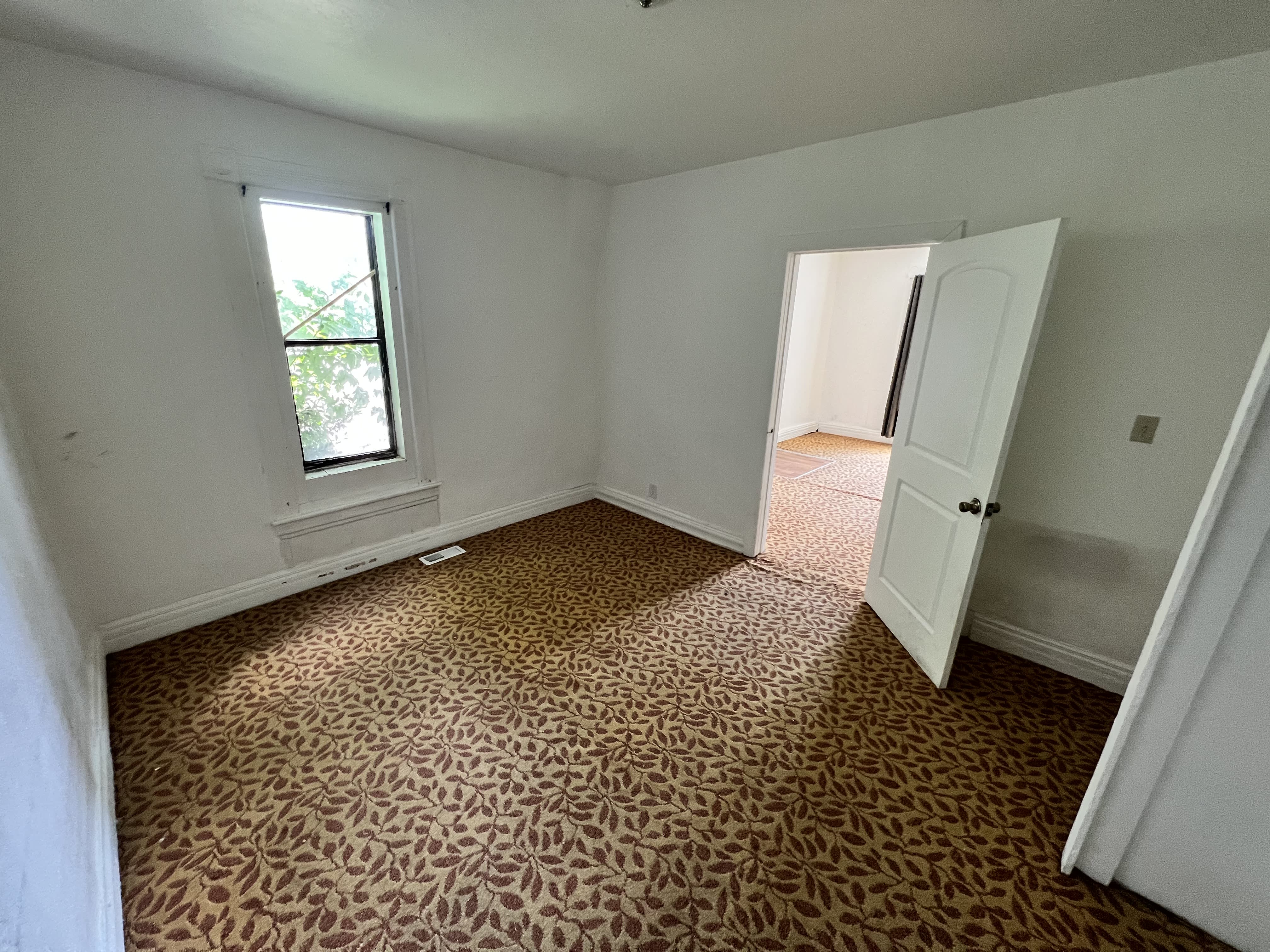 405 N 700 W – photo 2