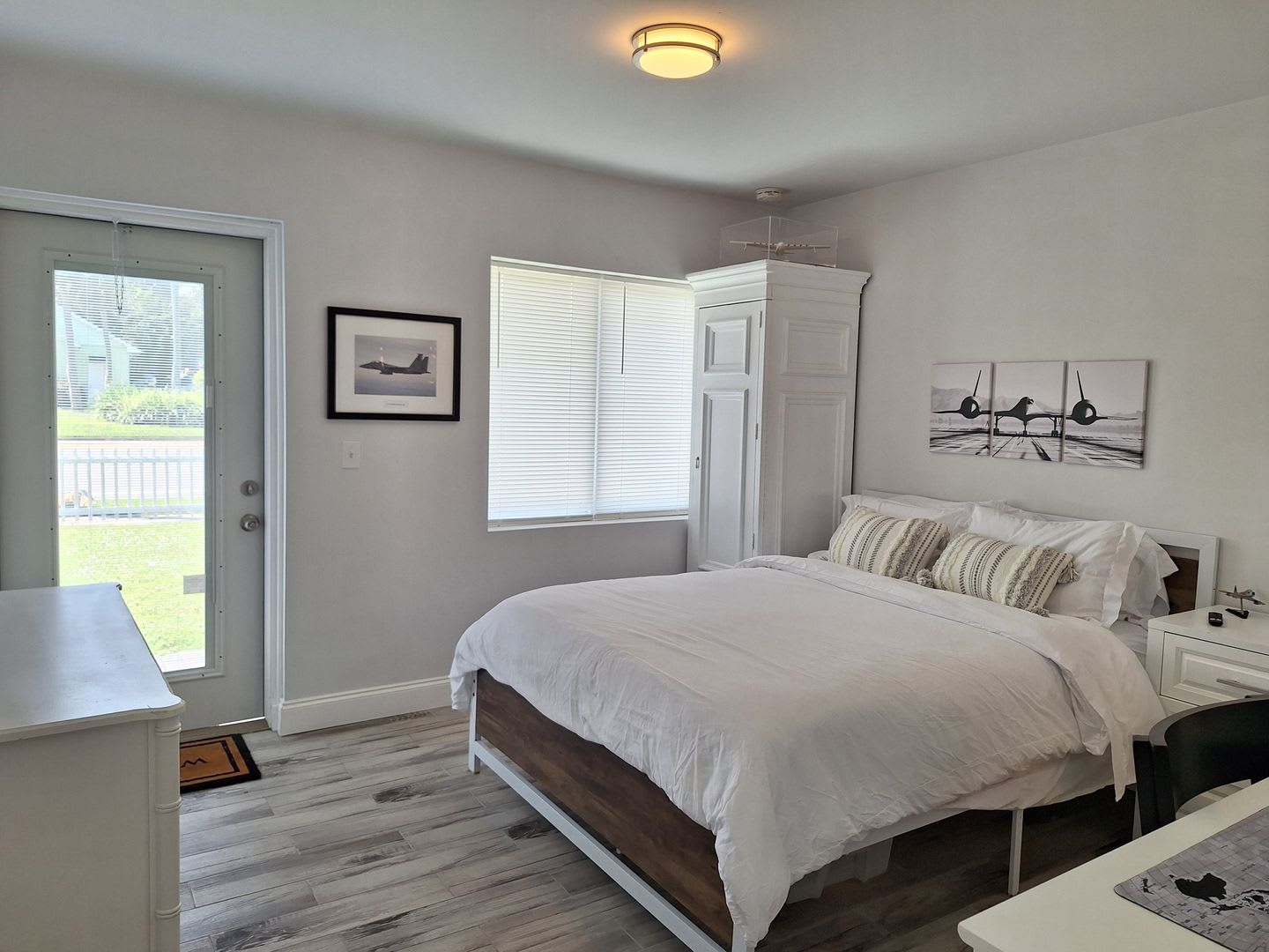 NSB FURNISHED EFFICIENCY UNIT-ALL UTILITIES INCLUDED INCLUDING WI-FI! – photo 5