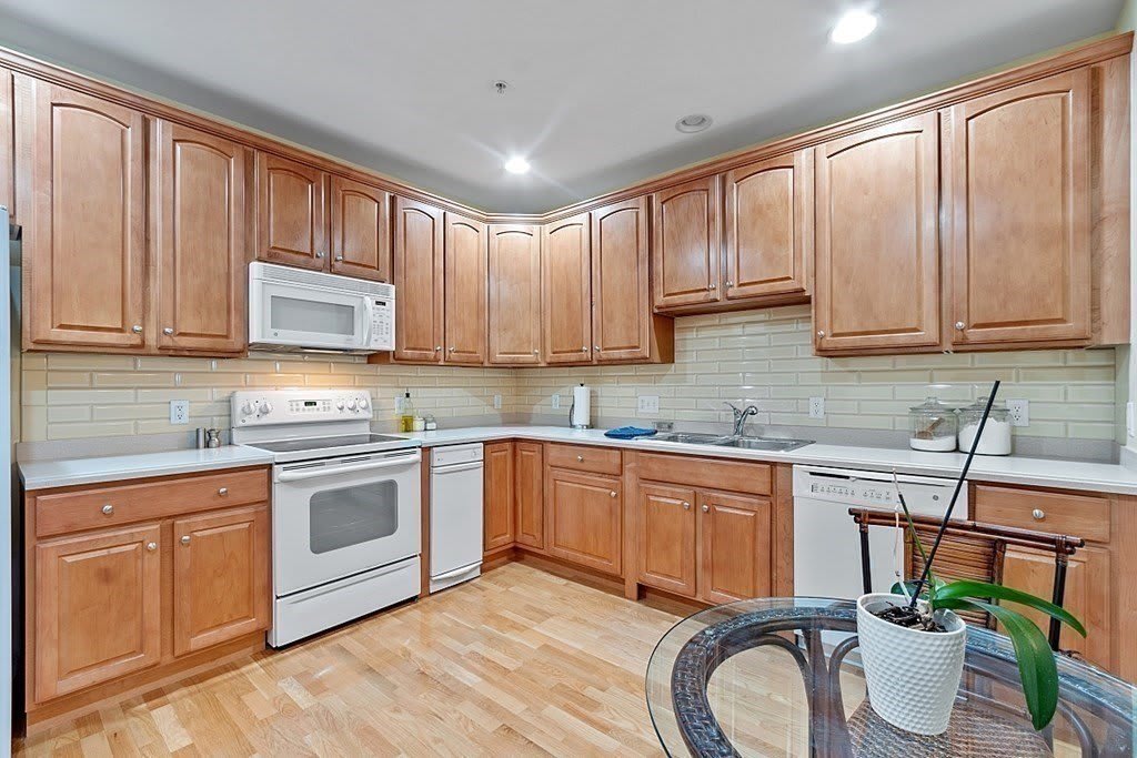 170 Haverhill Street – photo 5