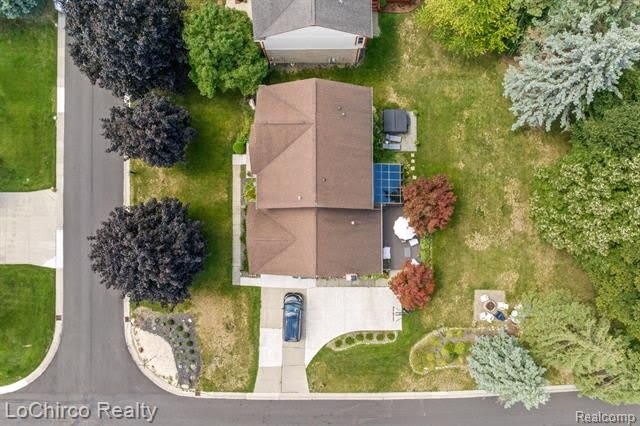 2700 Broadmoor Drive – photo 3