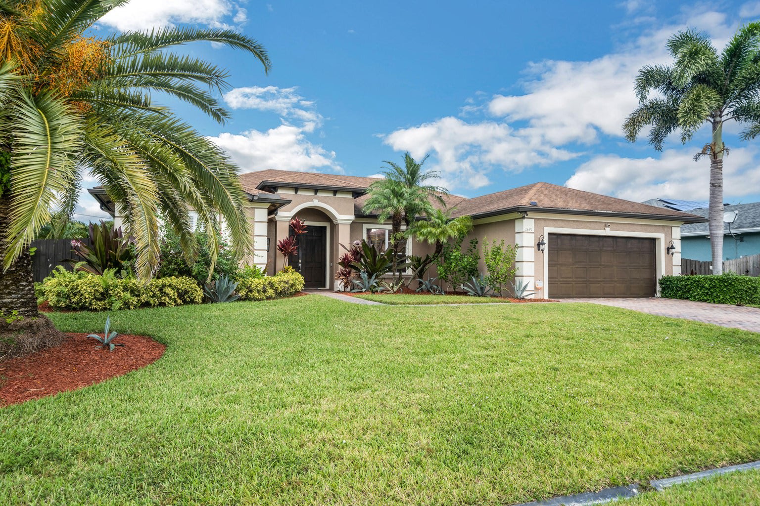 1691 Southwest Crawford Avenue – photo 1