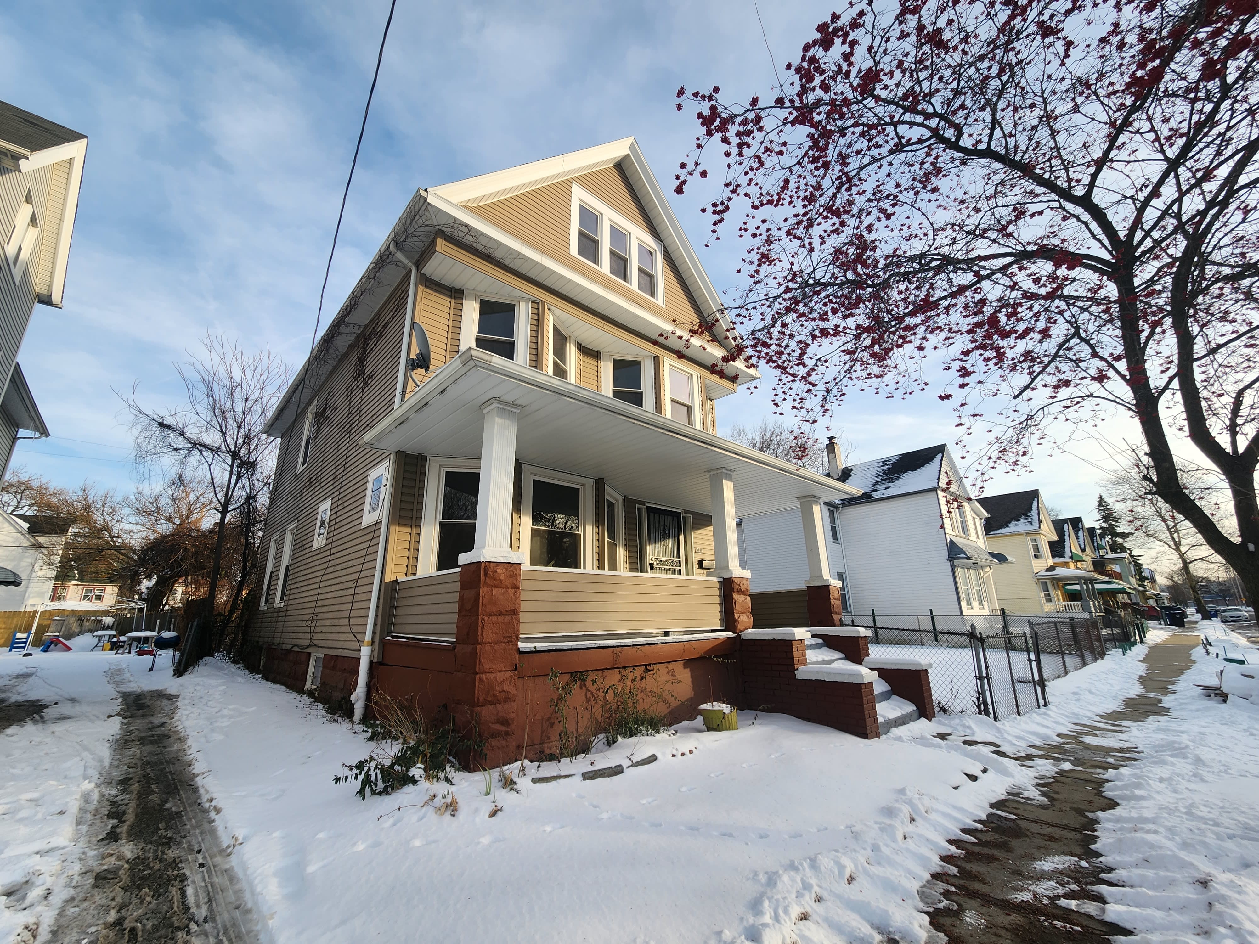 1381 E 93rd St – photo 2