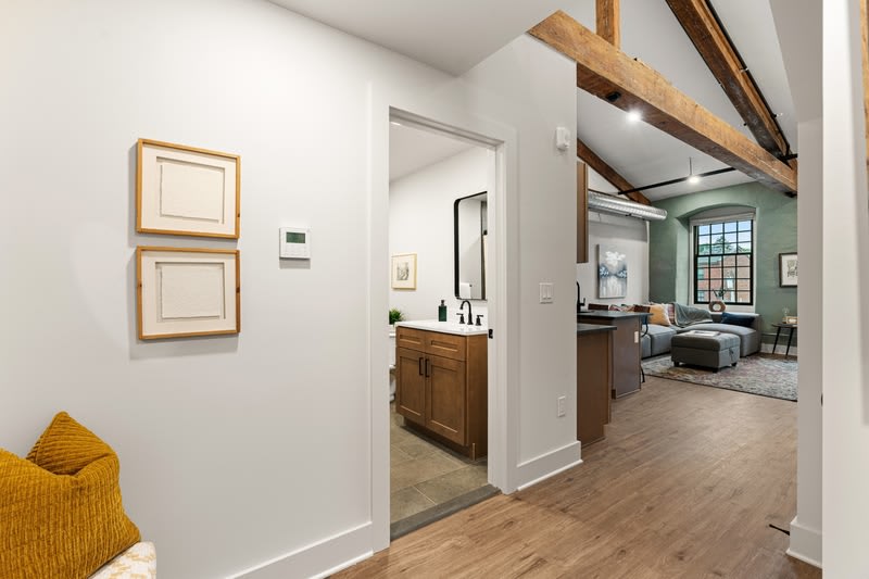 201 Leverington Avenue 314 – photo 2