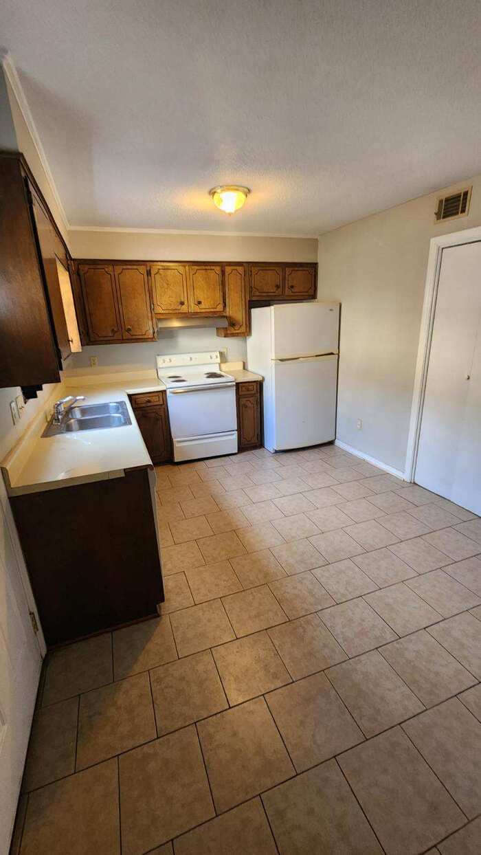 123 Bradleyville Road – photo 5