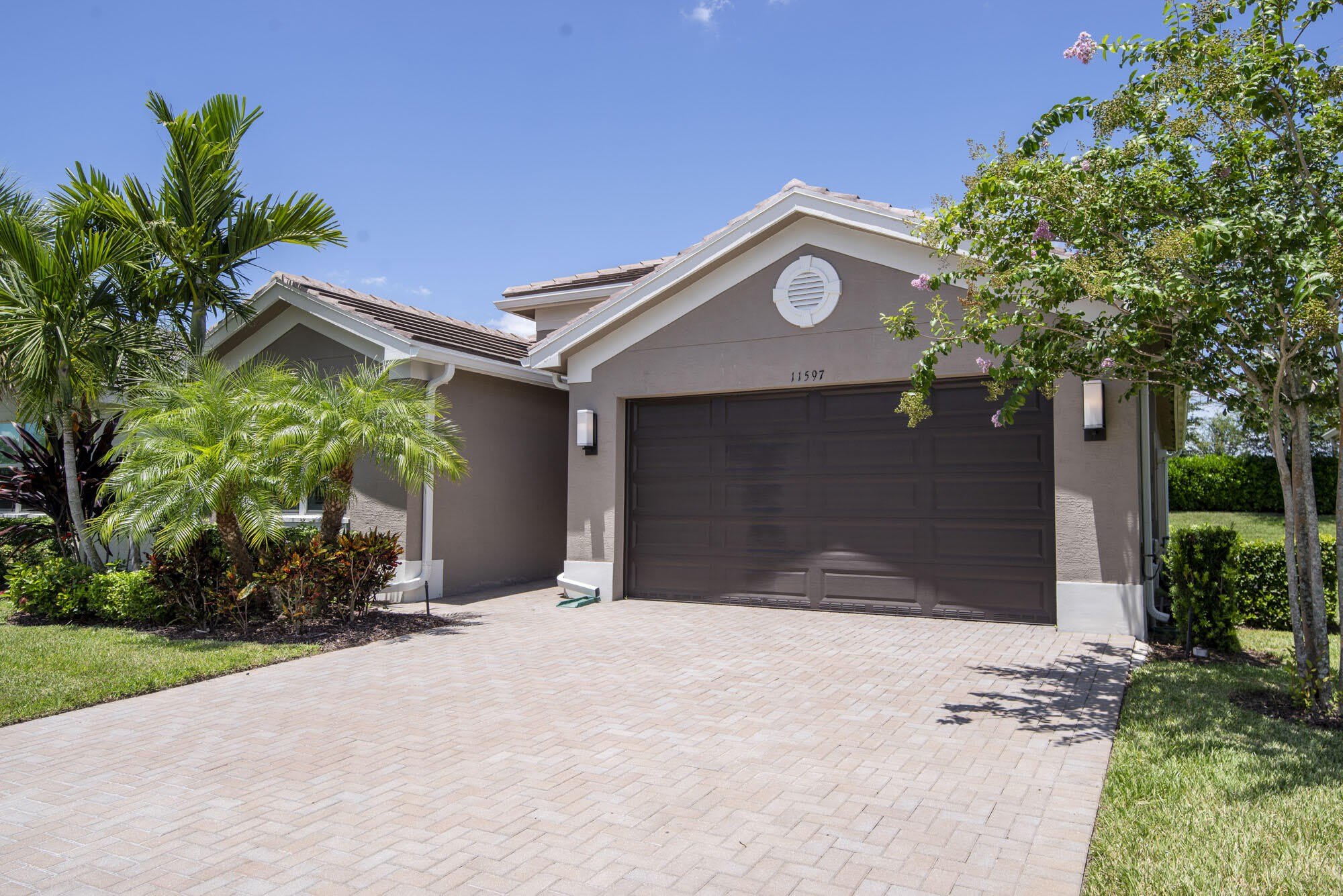 11597 SW Hawkins Terrace – photo 3