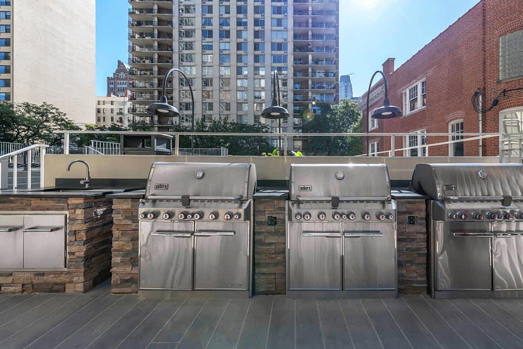 65 East Scott Street Building – photo 5
