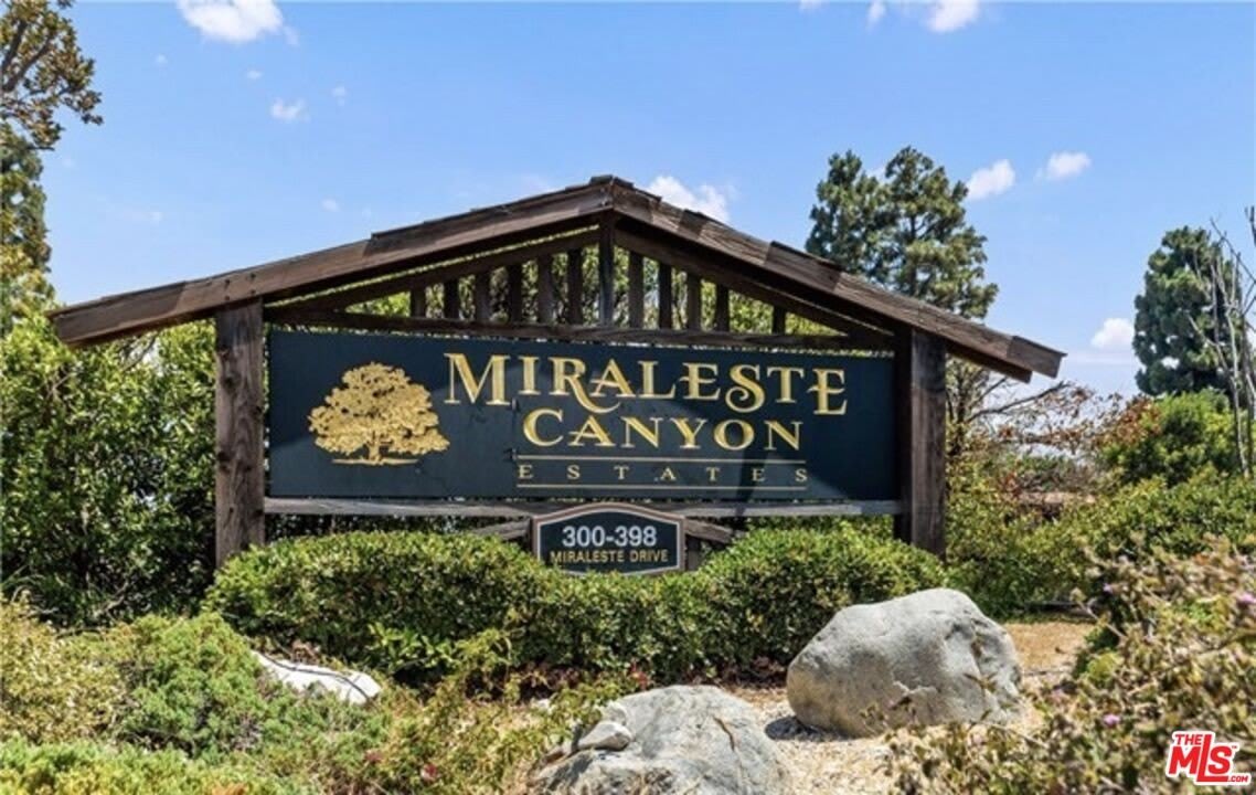 394 S Miraleste Dr – photo 2