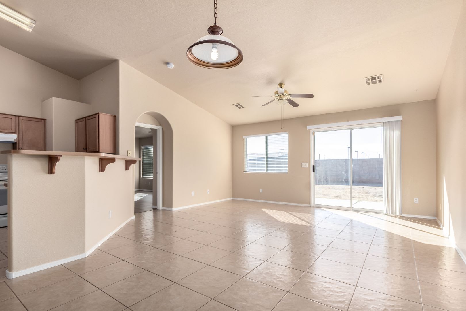 Move-In Ready 3-Bedroom Home in Buckeye – Great Location! – photo 5