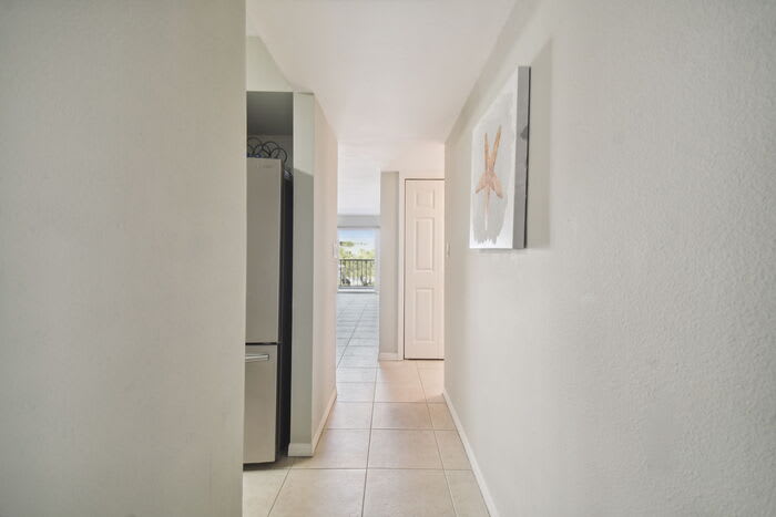 5557 Sea Forest Drive – photo 3