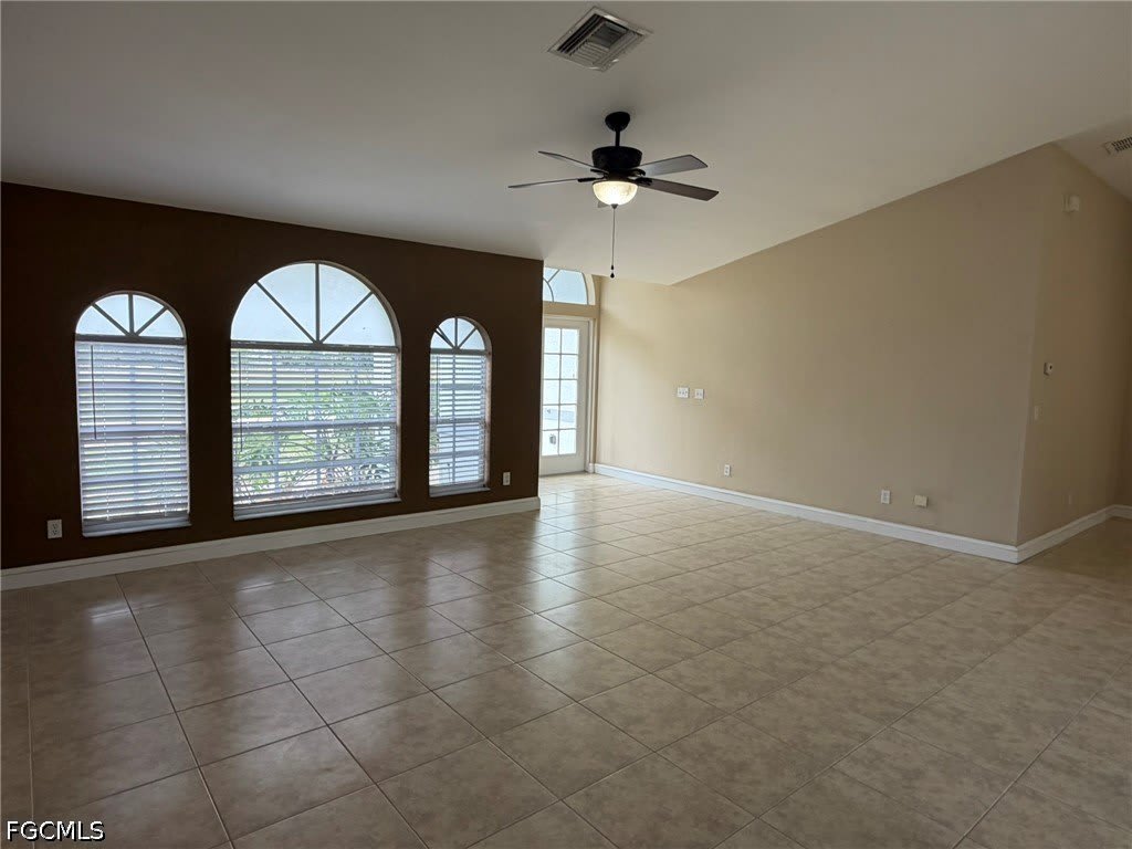 3404 NE 9th Avenue – photo 5