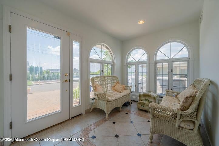446 Eisenhower Avenue – photo 5