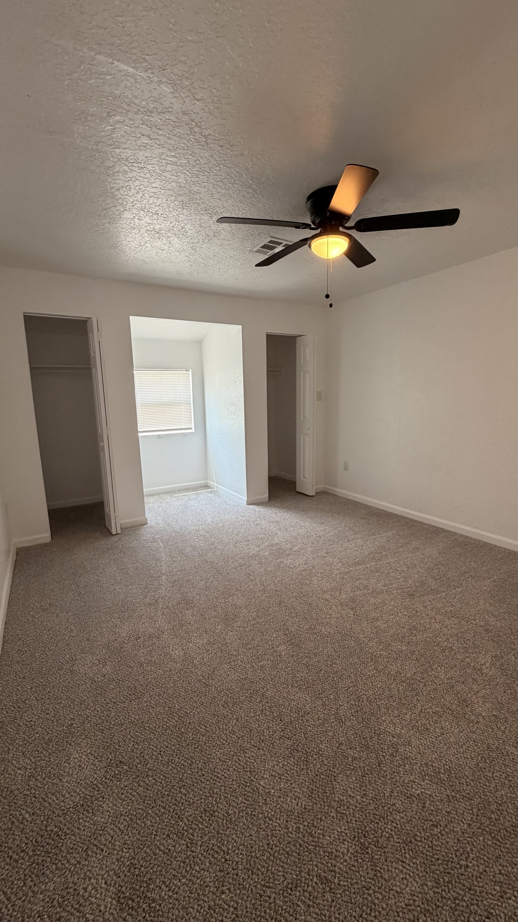 2815 Northwest Lincoln Avenue – photo 4