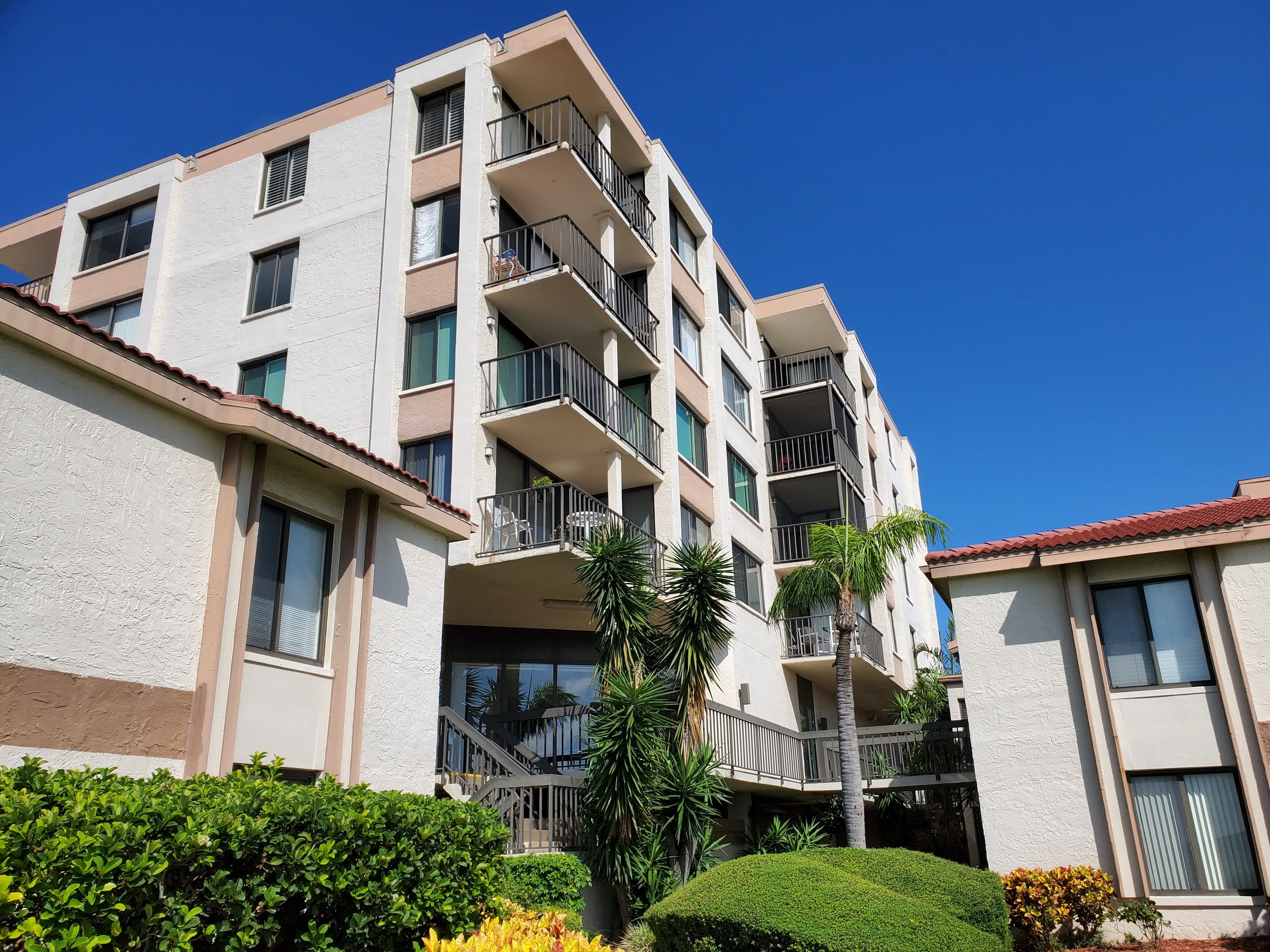 6268 Palma Del Mar Blvd S Apt 304 – photo 1