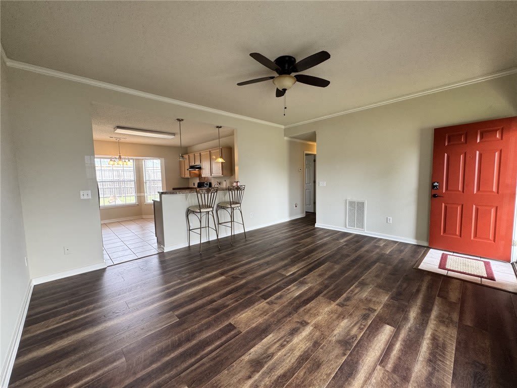 608 Barbara Avenue – photo 4