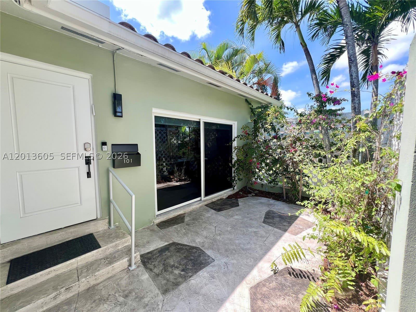 101 SW 58th Ave – photo 3