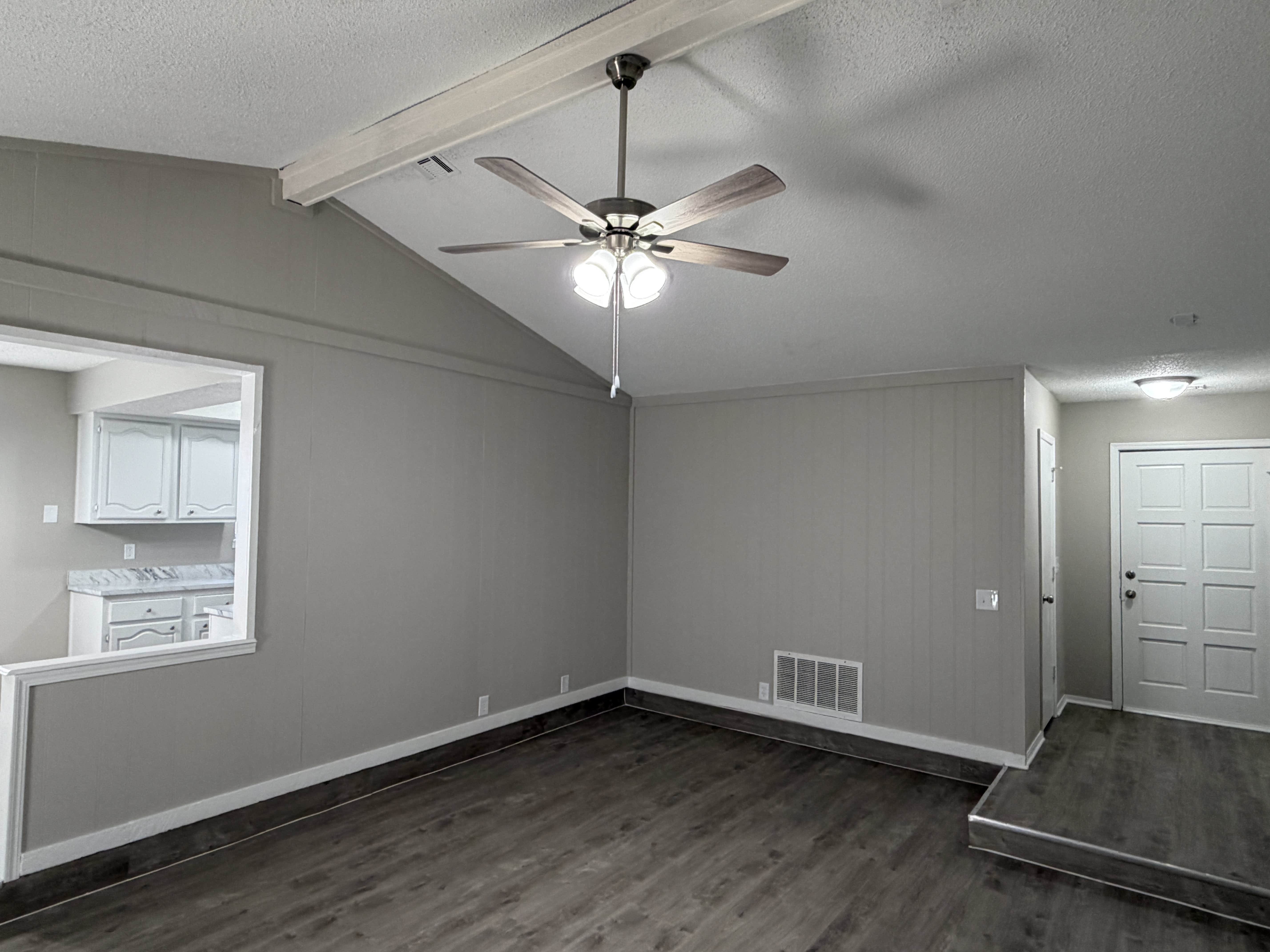 20918 E 35th St S – photo 3