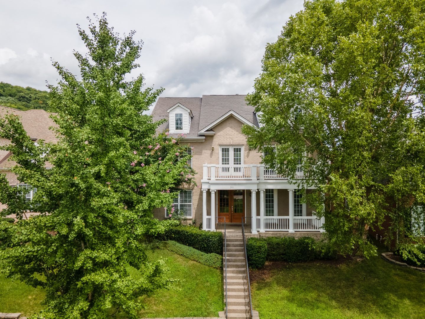 **LUXURIOUS GATED COMMUNITY IN FRANKLIN ZONED FOR RAVENWOOD HIGH SCHOOL** – photo 2