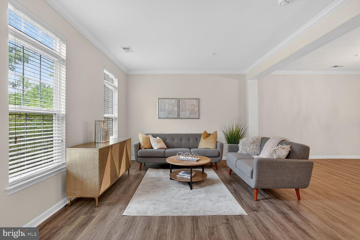 2621 EASTBOURNE DR – photo 4