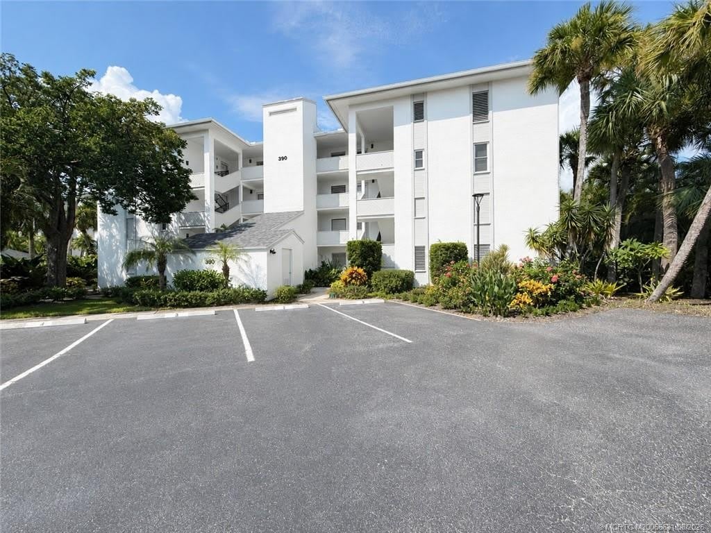 390 NE Edgewater Drive – photo 2