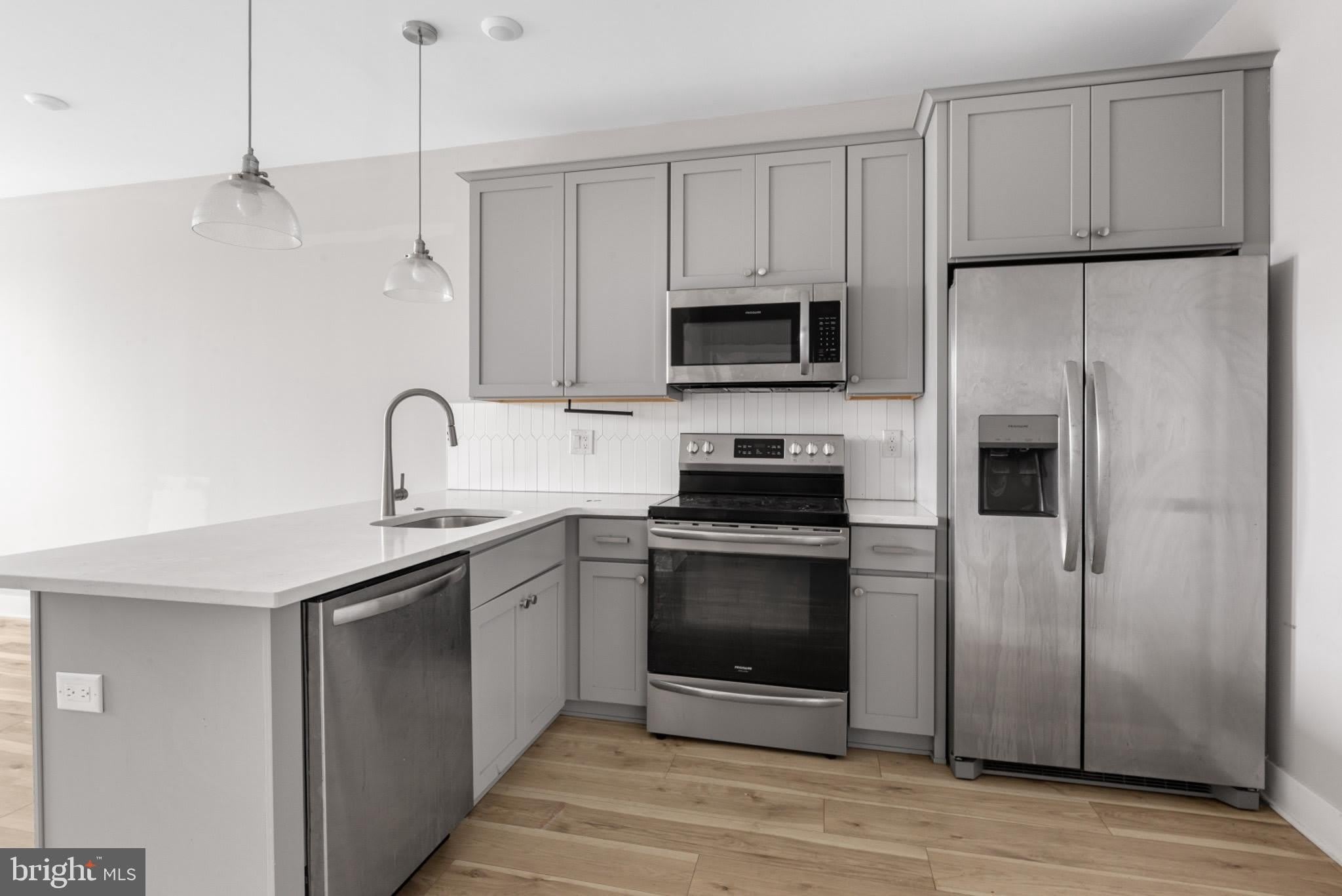 5230 Walnut Street – photo 3