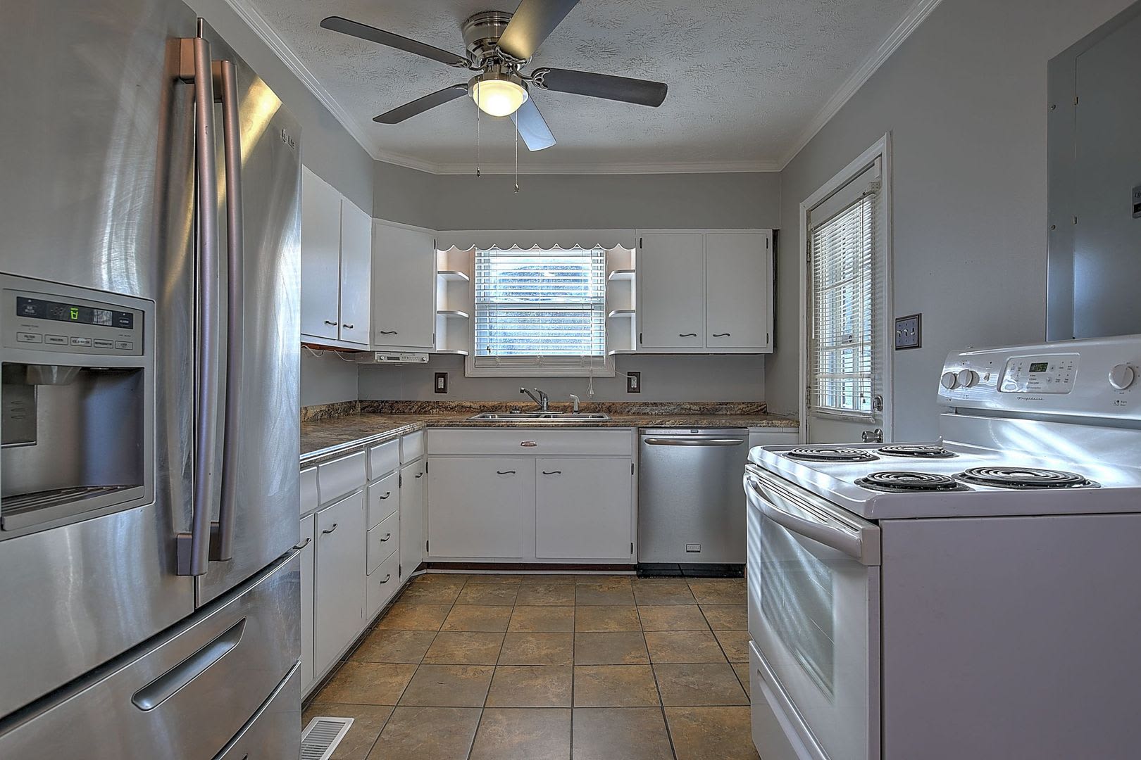 4151 Cameron Rd – photo 4