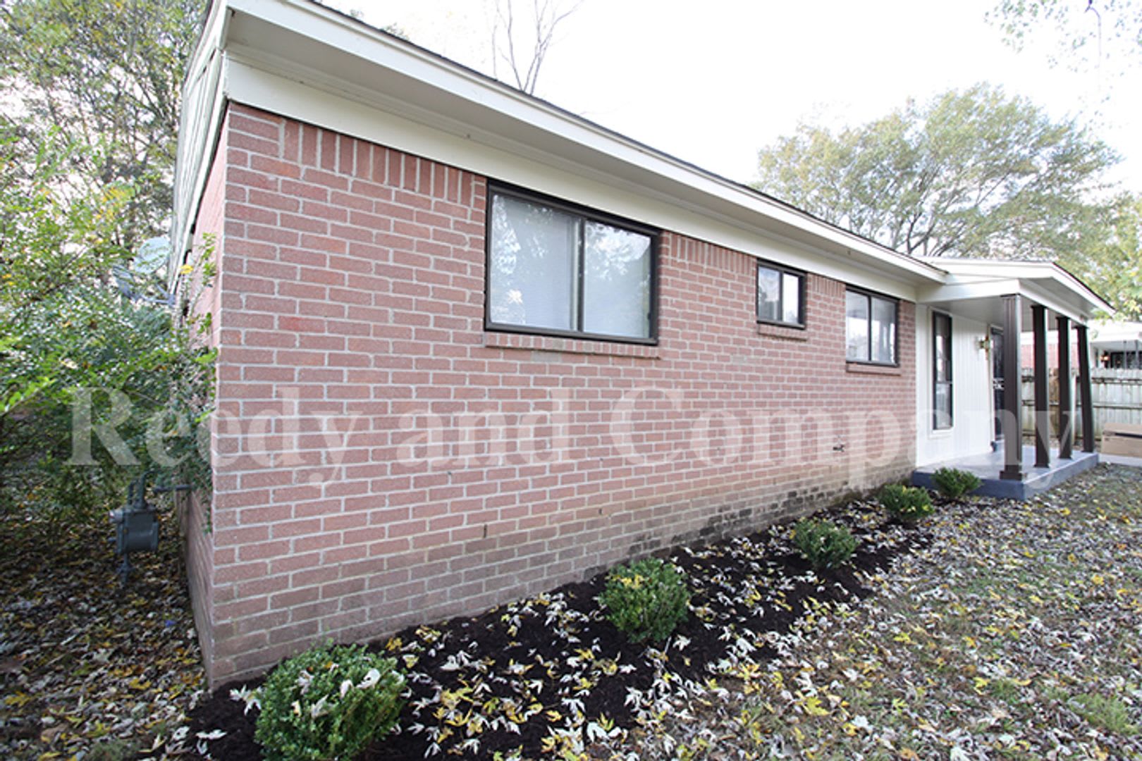 Welcome to 4557 Spring Valley Drive! – photo 4