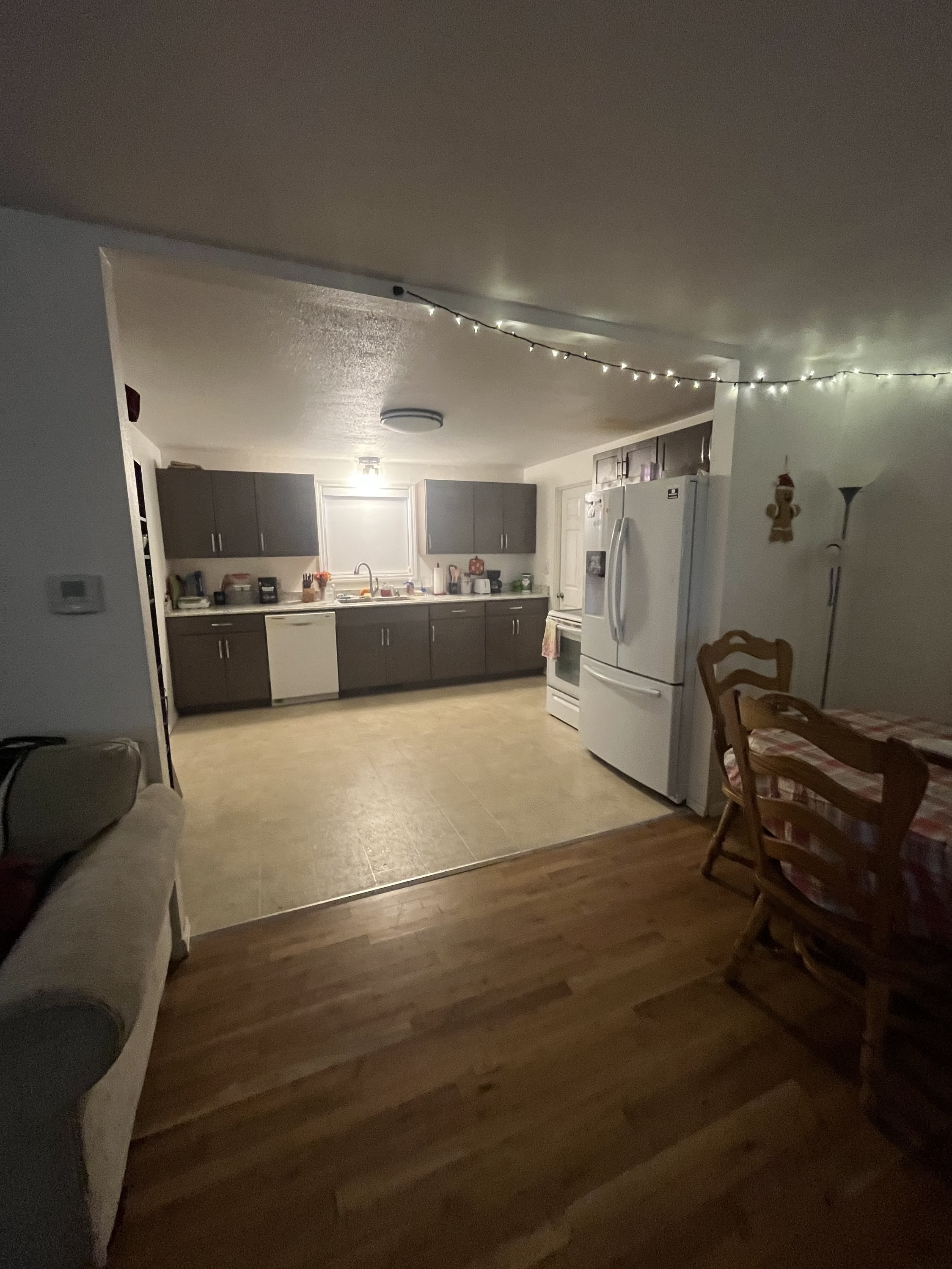 662 Budlong Street – photo 5