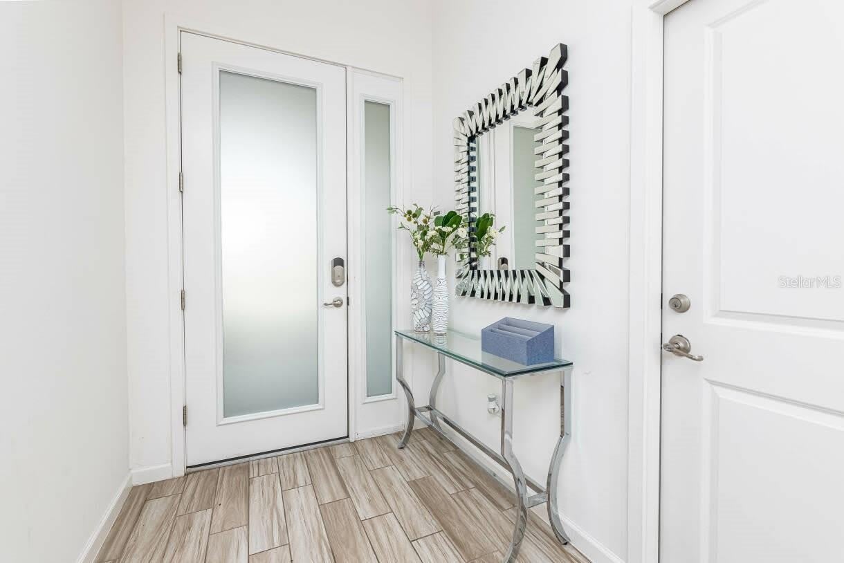 2678 Calistoga Avenue – photo 2