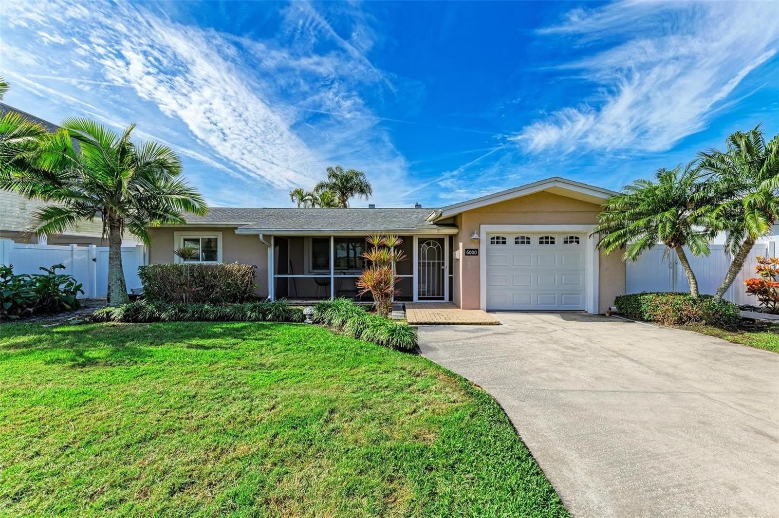 6000 BAYOU GRANDE Boulevard NE – photo 2