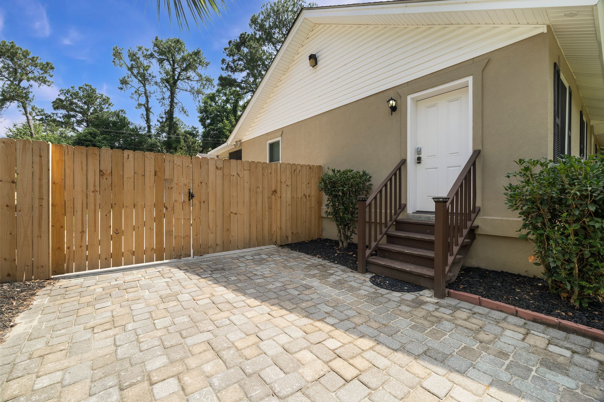 402 E 64th St – photo 5