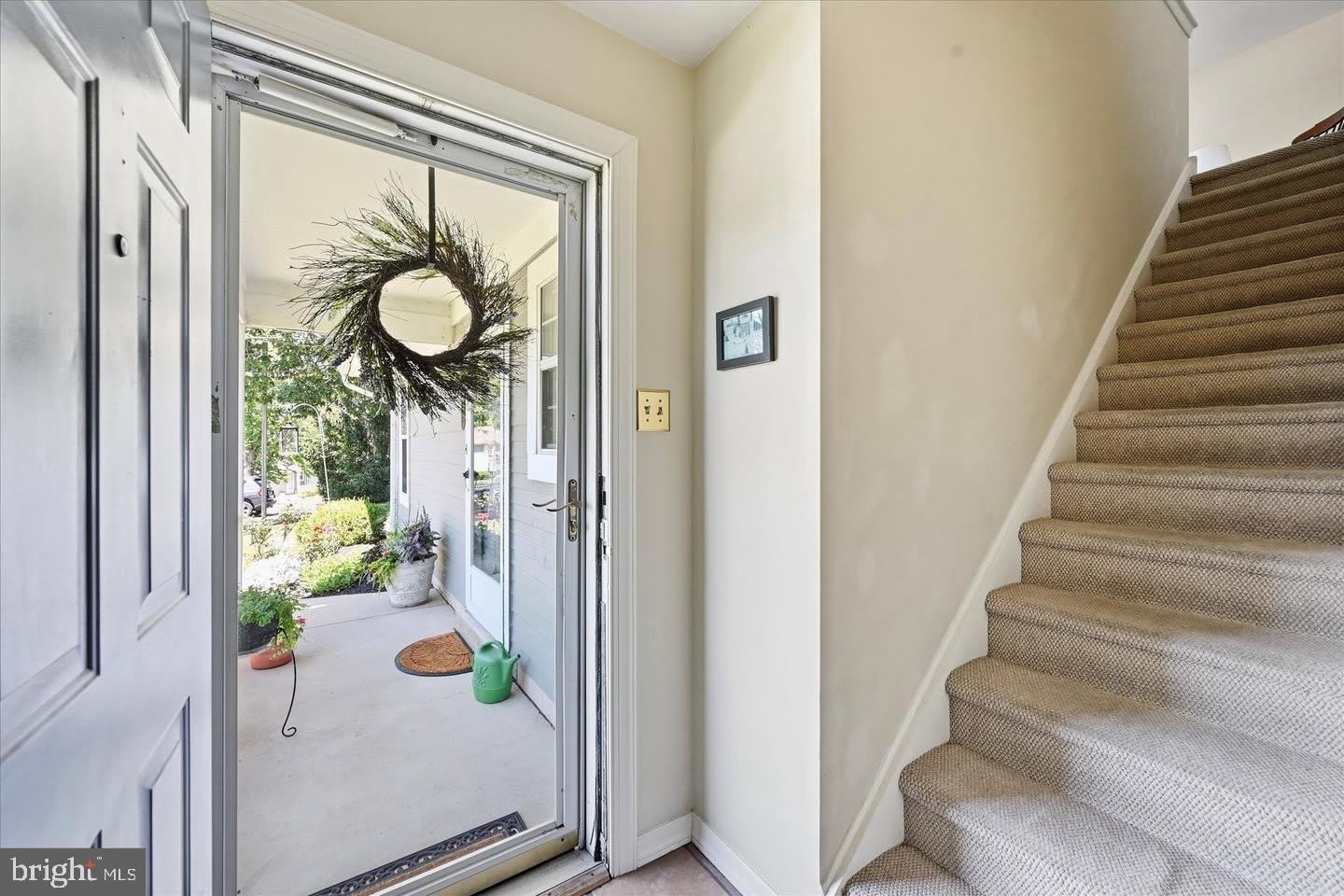 700 BRADFORD Terrace – photo 2