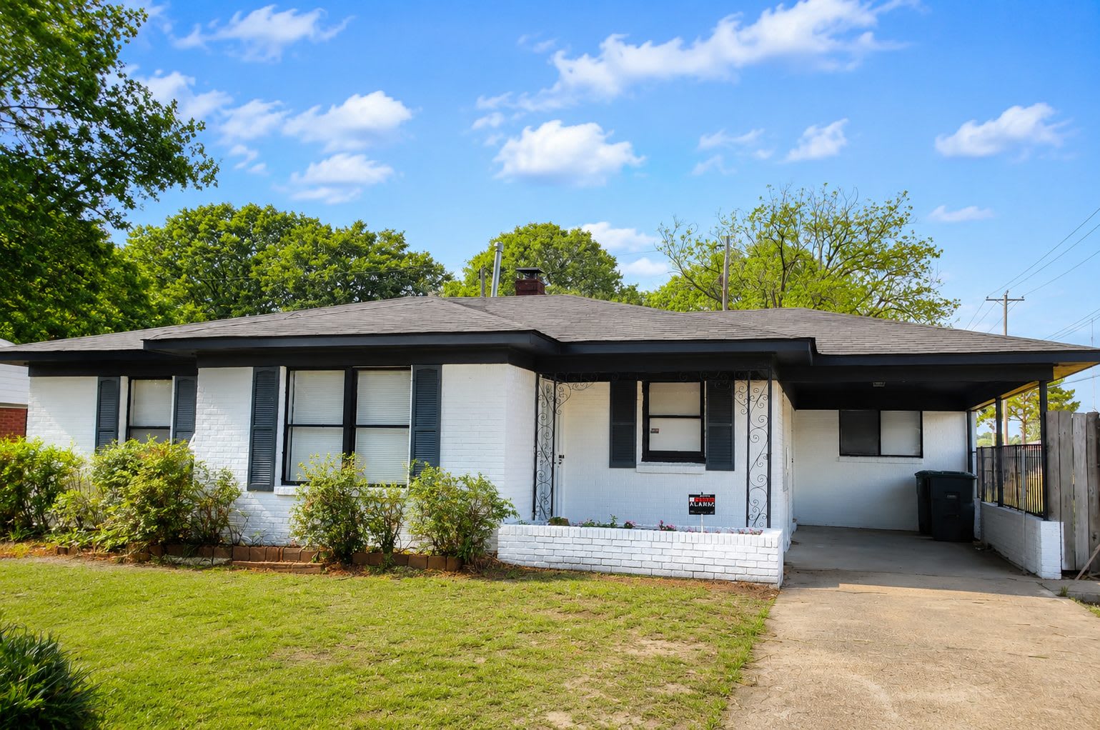 5028 Acorn Dr – photo 1