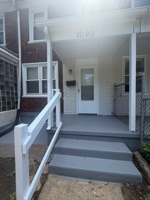 1090 S Common Rd – photo 2