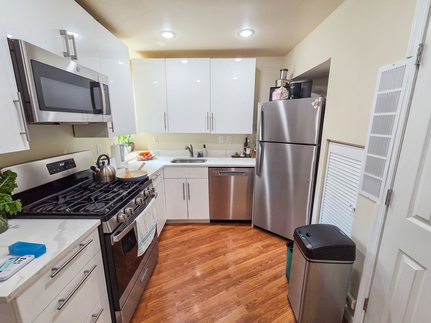 Cute Sunlit 2Br 2Bth In Shaw Dc Ready In Early September – photo 3