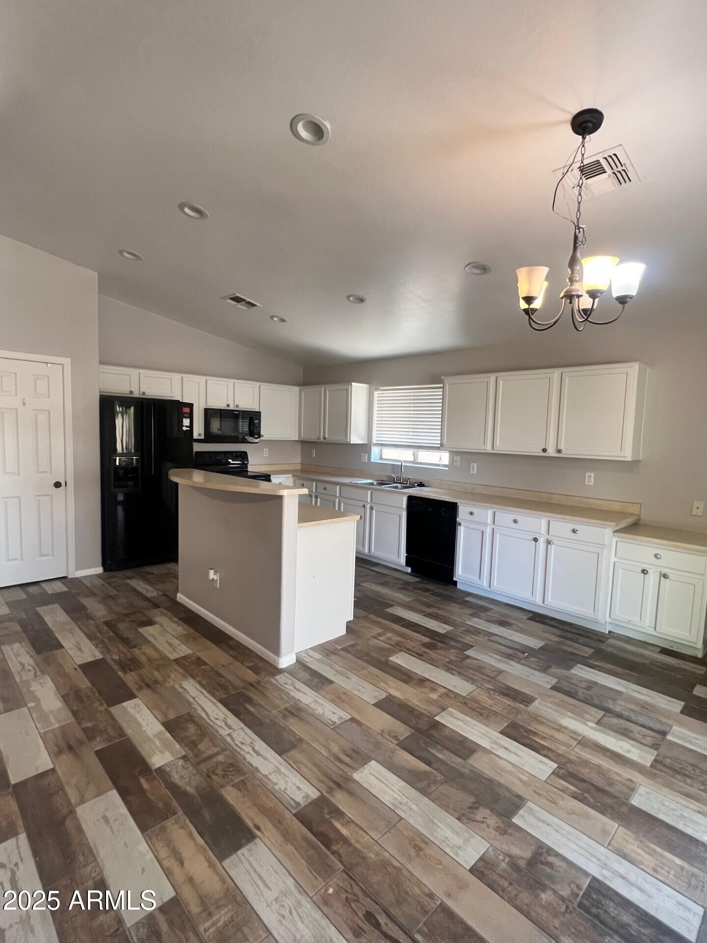 22264 N Kingston Drive – photo 5
