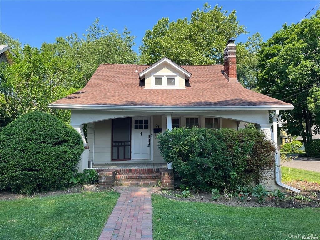 25 Willow Avenue – photo 1