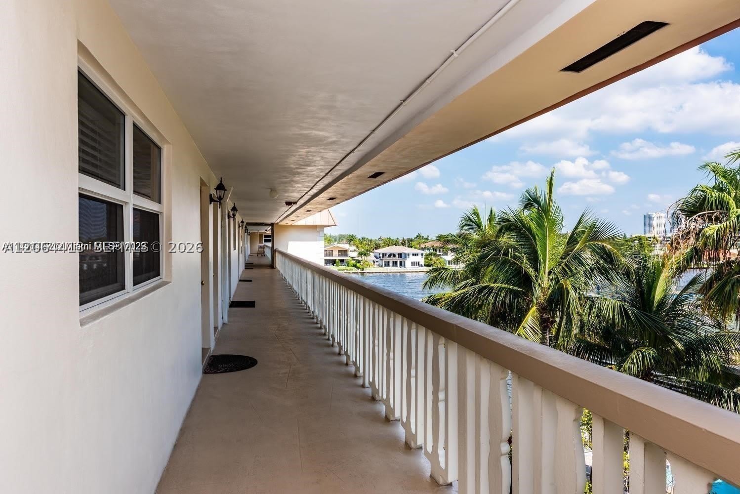 2081 S Ocean Dr – photo 4