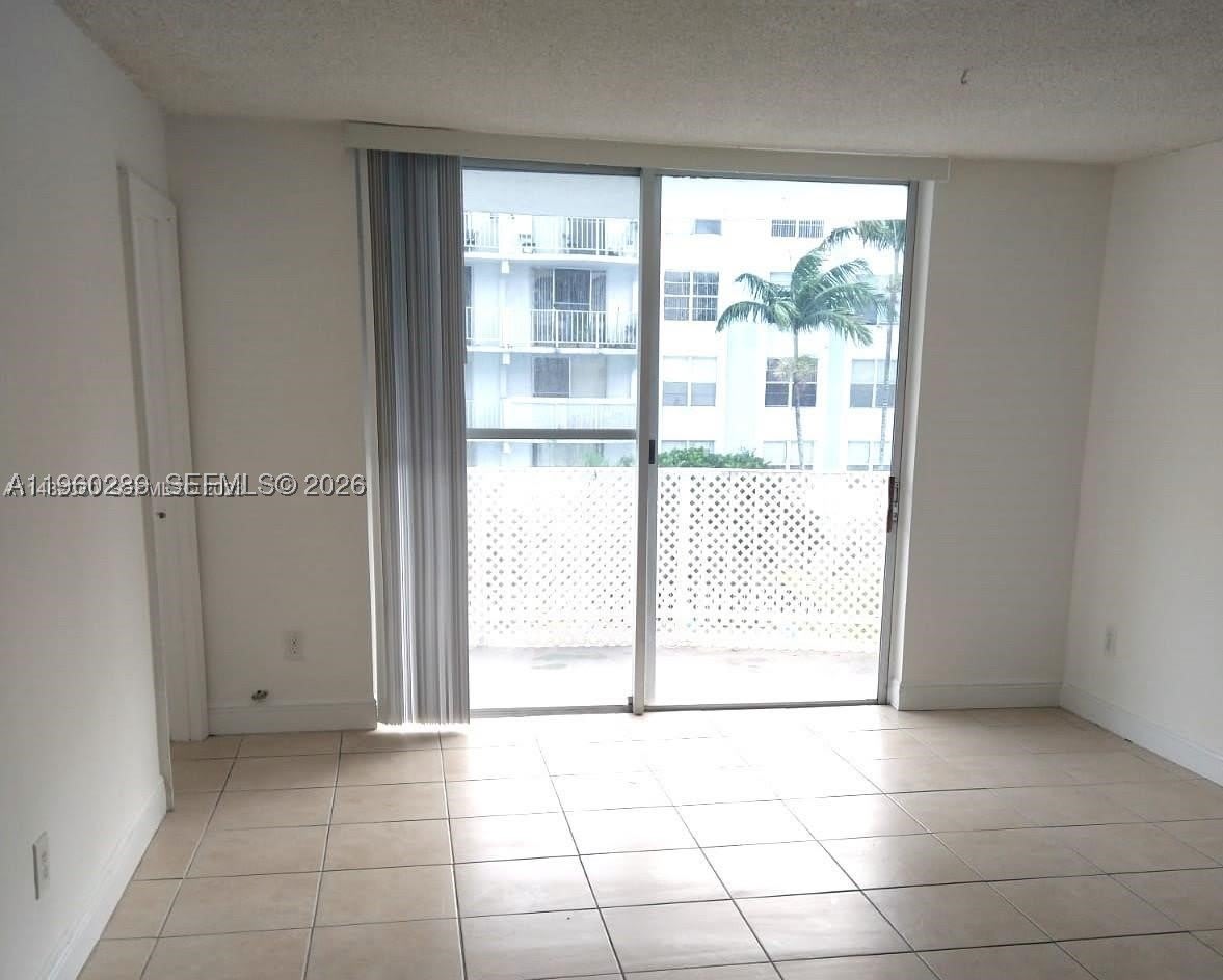 488 NW 165 St Rd – photo 5