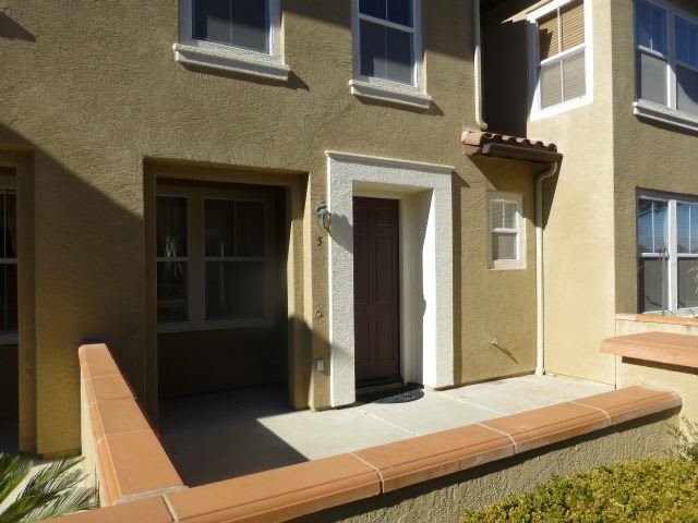 Beautiful 2 bed 2.5 bath unit in sought after community of Cortina in Torrey Highlands – photo 1